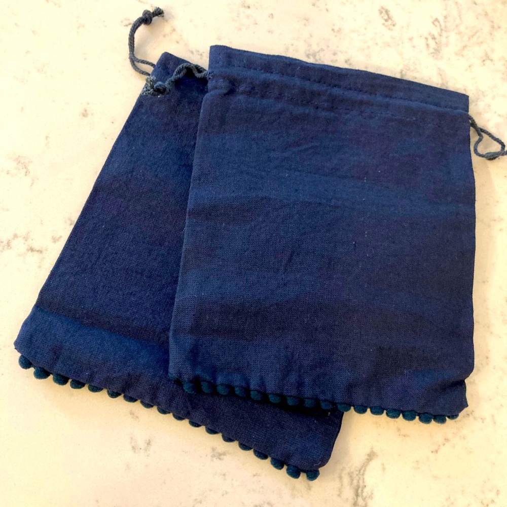 29 navy linen drawstring favor bags